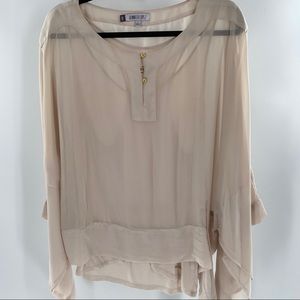 4/$25 Jennifer Lopez cream tunic size L with tie